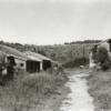 The old dining room
צריף חדר האוכל הראשון
והגן הראשון